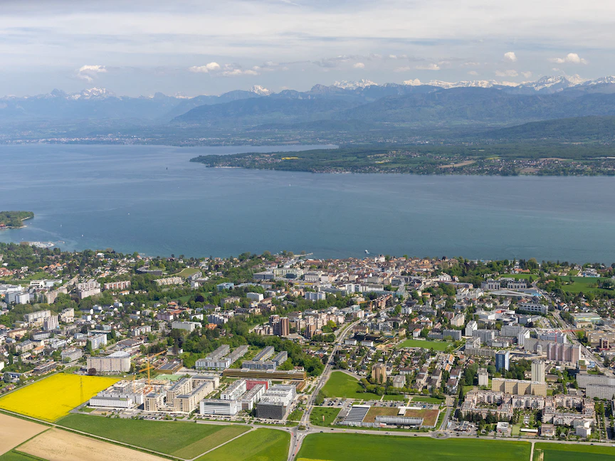 جانب من مدينة جنيف بسويسرا، 4 مايو 2023 - REUTERS