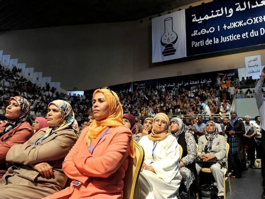 حركات تصحيحية تجتاح أحزاباً بالمغرب قبل عام الانتخابات