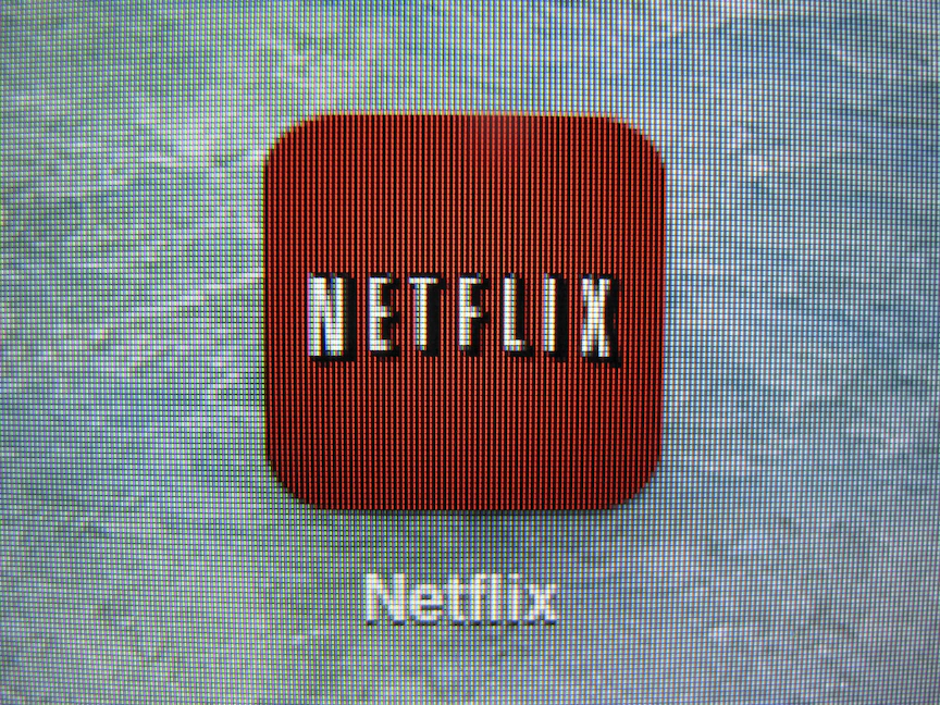 تطبيق نتفليكس على شاشة هاتف ذكي - REUTERS