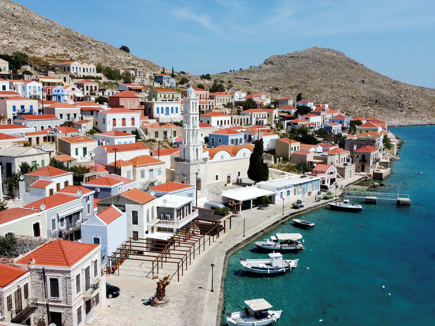 منظر عام لجزيرة هالكي باليونان - 13 إبريل 2021. - REUTERS