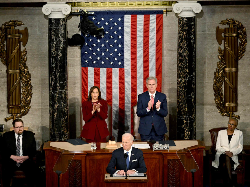 الرئيس الأميركي جو بايدن يلقي خطاب الاتحاد أمام الكونجرس بالعاصمة واشنطن. 7 فبراير 2023 - AFP