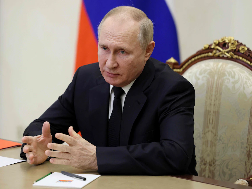 الرئيس الروسي فلاديمير بوتين يترأس اجتماعاً مع أعضاء مجلس الأمن عبر مكالمة هاتفية في مقر إقامة نوفو أوجاريوفو الحكومي، خارج موسكو. 6 ديسمبر 2022 - AFP