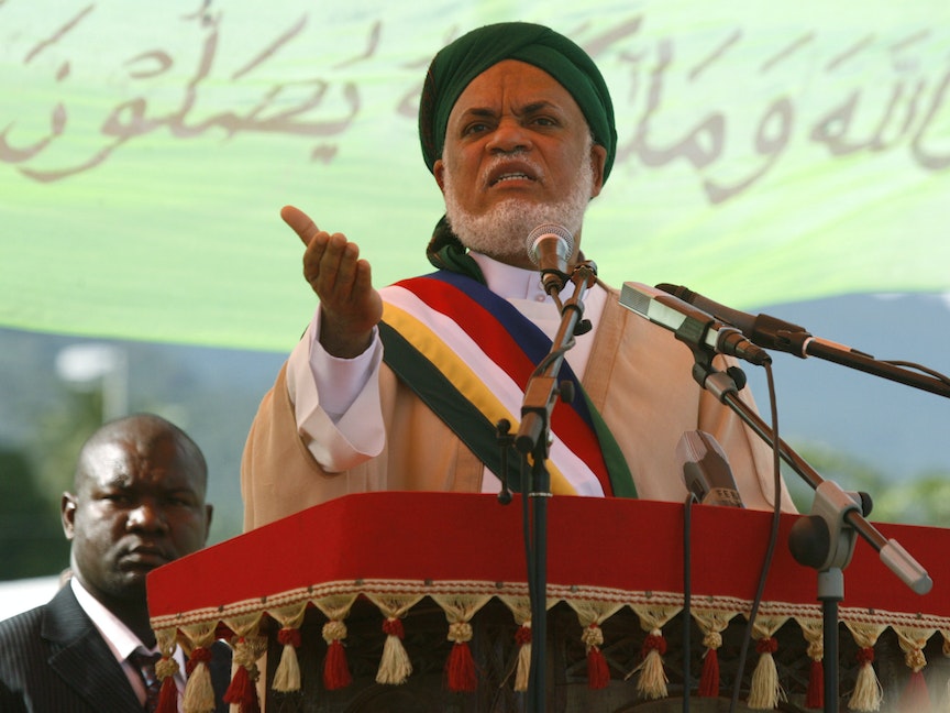 السجن مدى الحياة لرئيس جزر القمر السابق بتهمة "الخيانة العظمى"