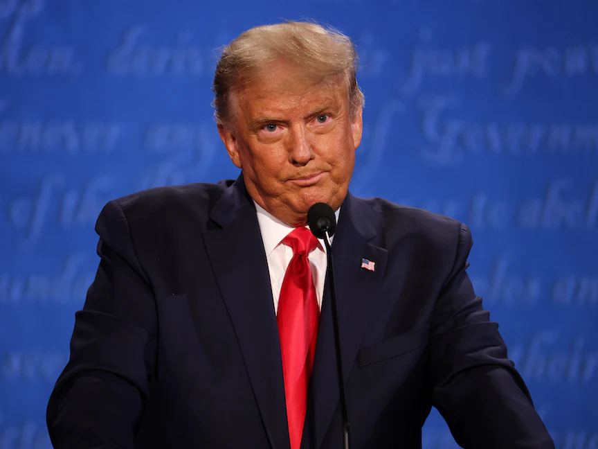 الرئيس الأميركي دونالد ترمب خلال مناظرة تلفزيونية مع الرئيس المنتخب جو بايدن - 22 أكتوبر 2020 - AFP