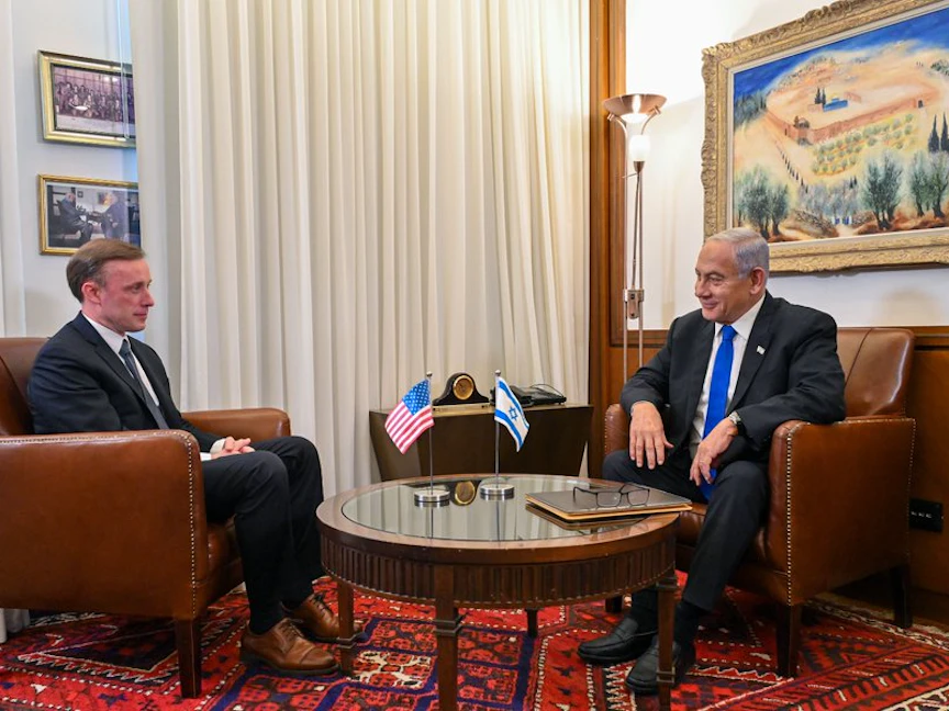 رئيس الوزراء الإسرائيلي بنيامين نتنياهو خلال لقائه مع مستشار الأمن القومي الأميركي جيك سوليفان في مكتب رئيس الوزراء بالقدس. 19 يناير 2023 - @Israelipm_ar