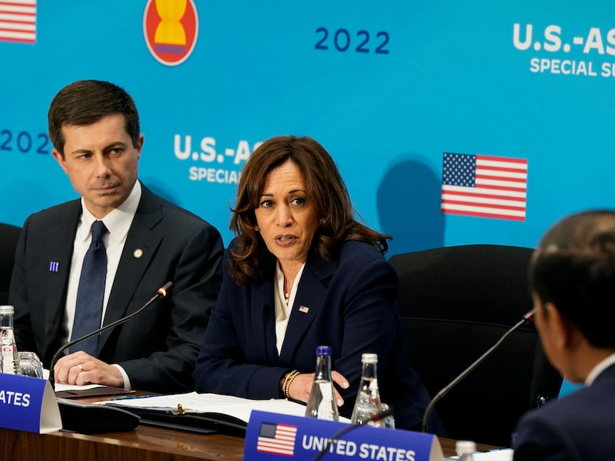 هاريس تؤكد لقادة "آسيان" التزام واشنطن تجاه جنوب شرق آسيا