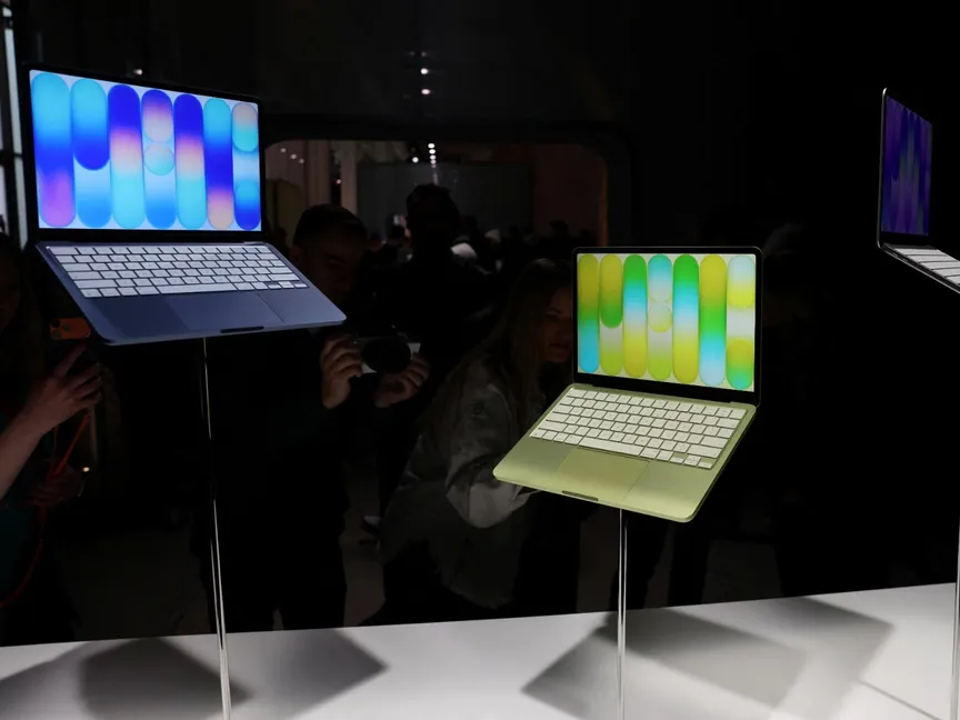 منتجات أبل الجديدة: ماك بوك برو ومعالجات متطورة وشاشات بجودة الاستوديو