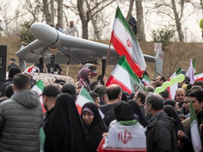 رغم ضغوط نتنياهو.. ترمب يصر على استمرار مفاوضات إيران مع التلويح بالخيارات العسكرية