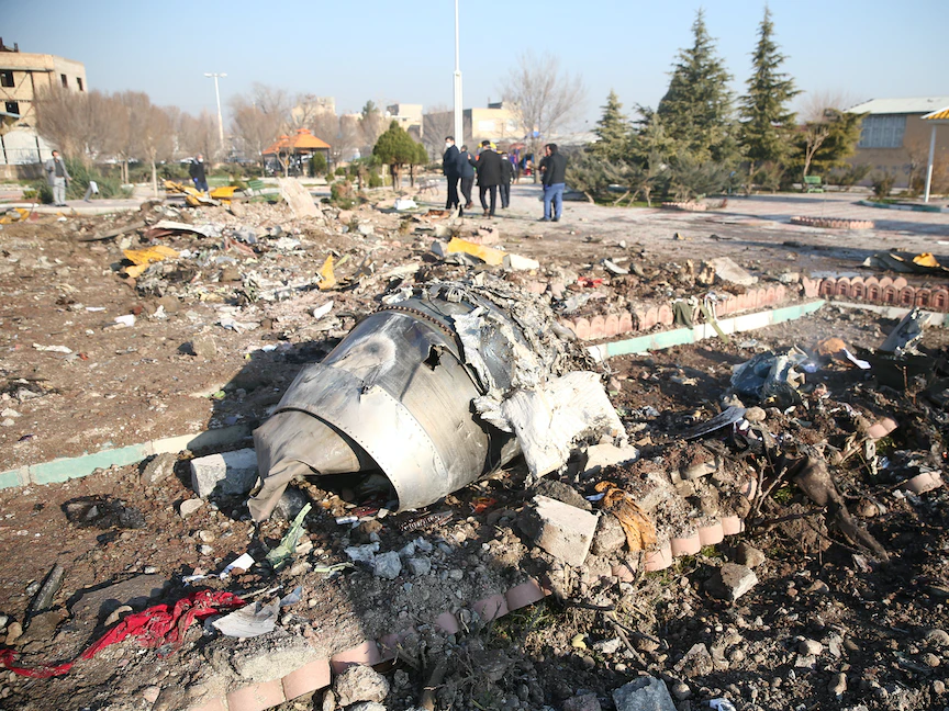 حطام طائرة تابعة للخطوط الجوية الأوكرانية أُسقطت بصاروخ إيراني بعد إقلاعها من مطار طهران - 8 يناير 2020 - VIA REUTERS