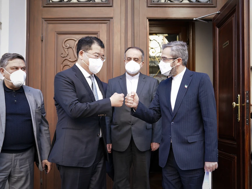 سيول تلمح إلى الإفراج عن أرصدة طهران إذا طال أمد محادثات فيينا