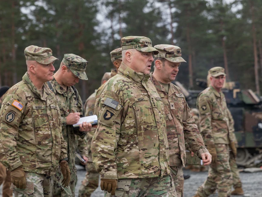 الجنرال مارك ميلي خلال تدريبات عسكرية في جرافنفور في ألمانيا. 16 يناير 2023 - Defense Department