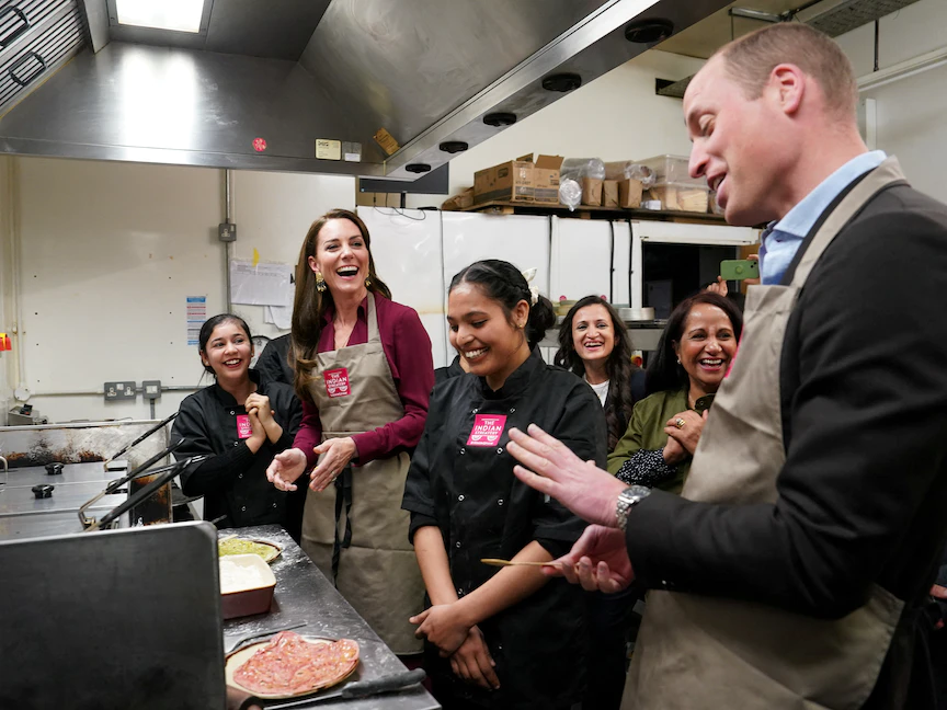 الأمير وليام وأميرة ويلز كاثرين يزوران مطعم "إنديان ستريتيري"، للاحتفال بالثقافة الآسيوية الغنية في برمنجهام، بريطانيا - 20 أبريل 2023 - REUTERS