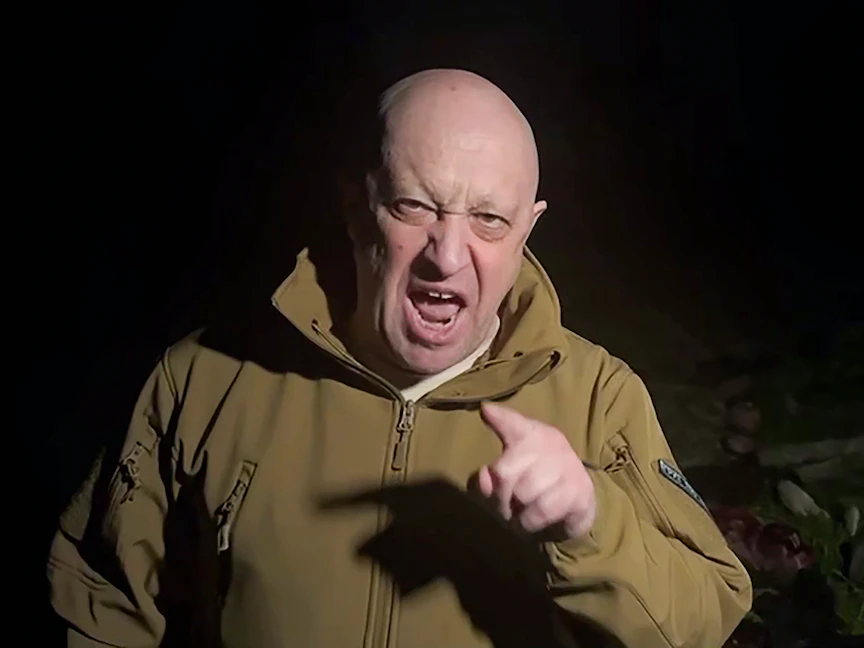 يفجيني بريجوجين.. "طباخ بوتين" يقود "تمرداً مسلحاً" في روسيا