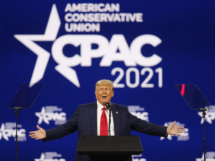 الرئيس الأميركي السابق دونالد ترمب في كلمة له أمام مؤتمر العمل السياسي المحافظ - REUTERS