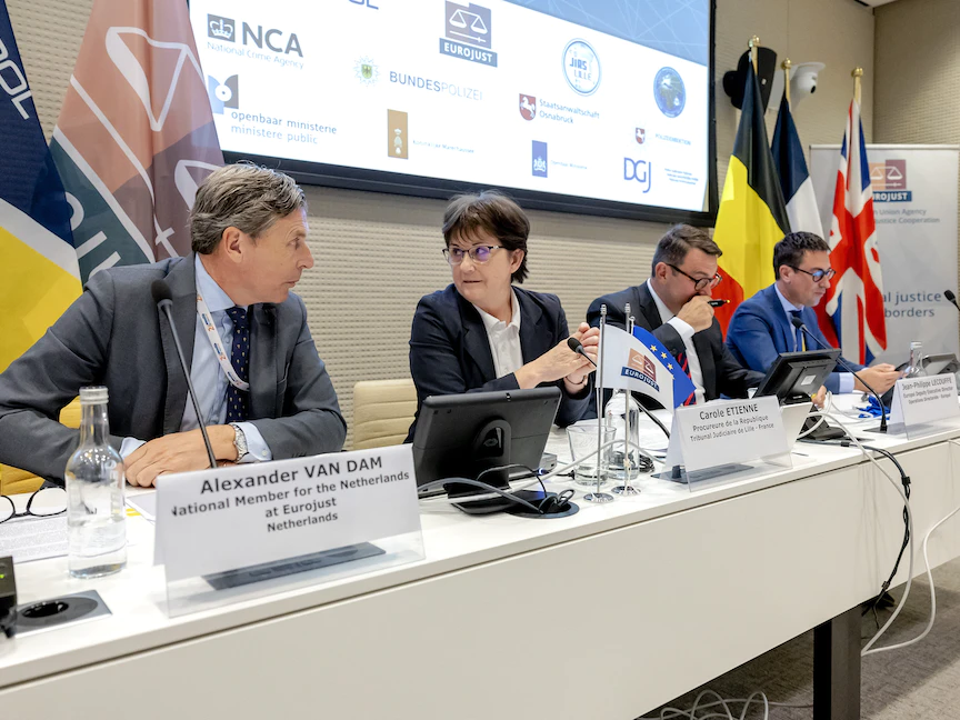 اجتماع أوروبي رفيع المستوى في لاهاي الهولندية لبحث تحرك دولي ضد عصابات مهربي البشر والجريمة المنظمة العابرة للحدود. 6 يوليو 2022 - AFP