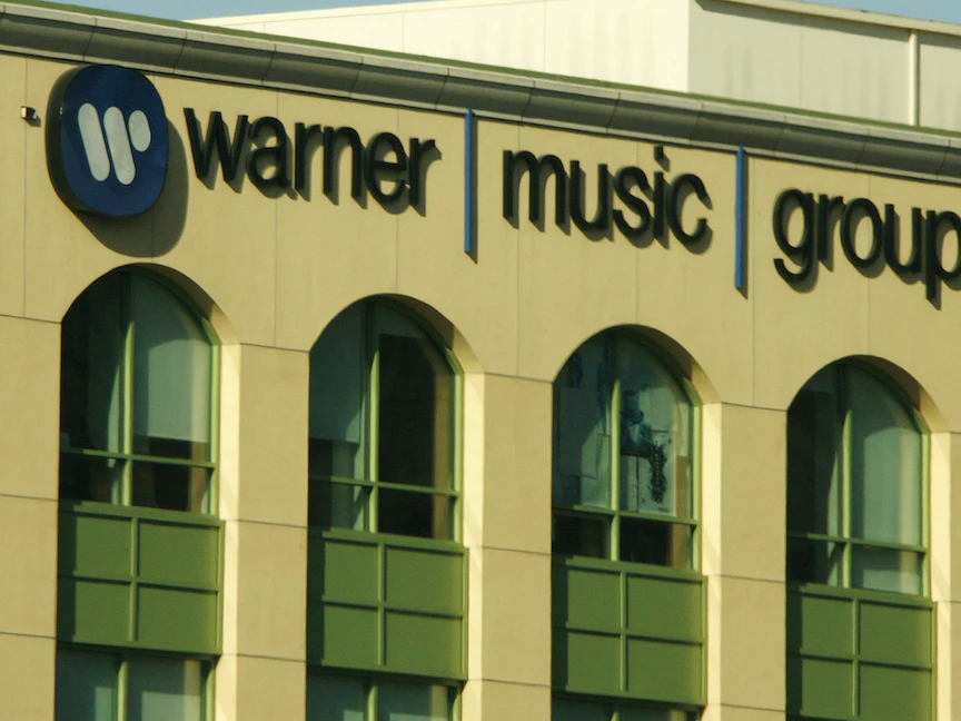 تفويض "وورنر ميوزيك" لإدارة أعمال المغني الراحل جاك بريل