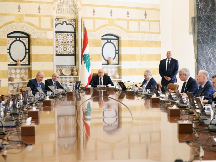 عون يدعو لتجنيب لبنان تداعيات التصعيد الإقليمي.. وسلام يشدد على حصرية السلاح