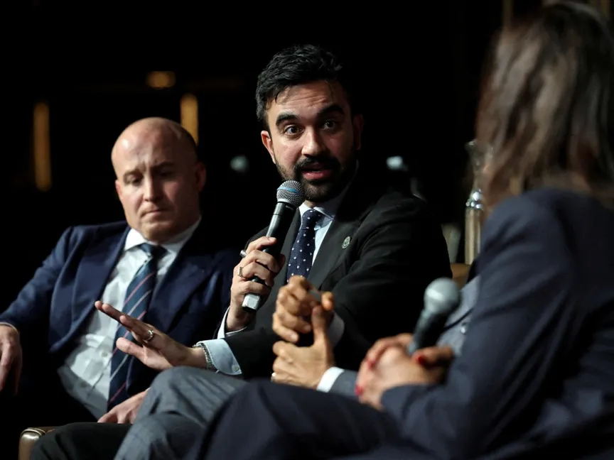 المرشح لمنصب رئيس بلدية نيويورك زهران ممداني يتحدث خلال مؤتمر في مدينة نيويورك. 3 أبريل 2025 - REUTERS