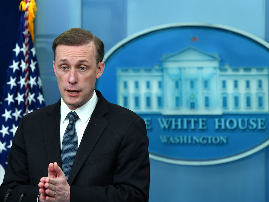 مستشار الأمن القومي الأميركي جيك سوليفان خلال إفادة صحفية في واشنطن- 22 مارس 2022 - AFP