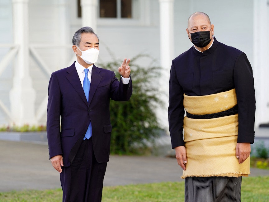 الصين توقع اتفاقاً مع مملكة تونجا بعد إخفاق قمة المحيط الهادئ