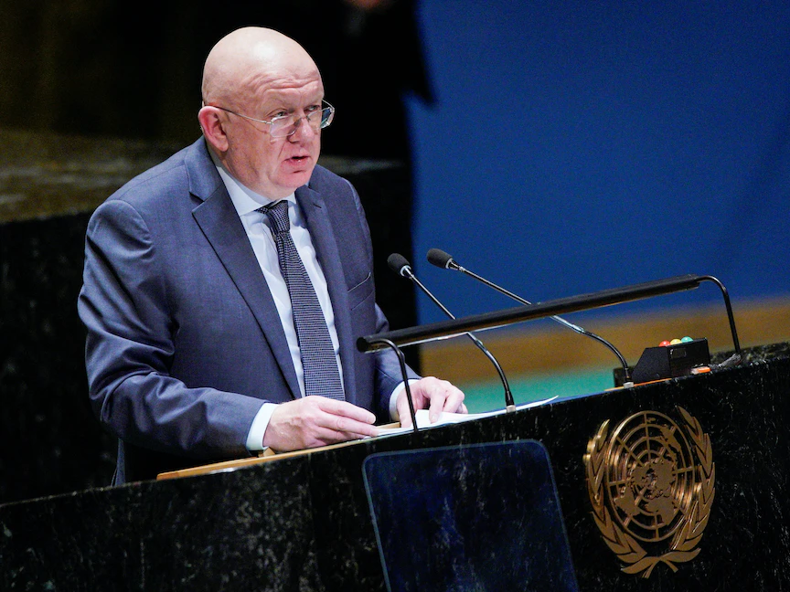 السفير الروسي لدى الأمم المتحدة فاسيلي نيبينزيا خلال اجتماع للجمعية العامة للأمم المتحدة في نيويورك. 22 فبراير 2023 - REUTERS