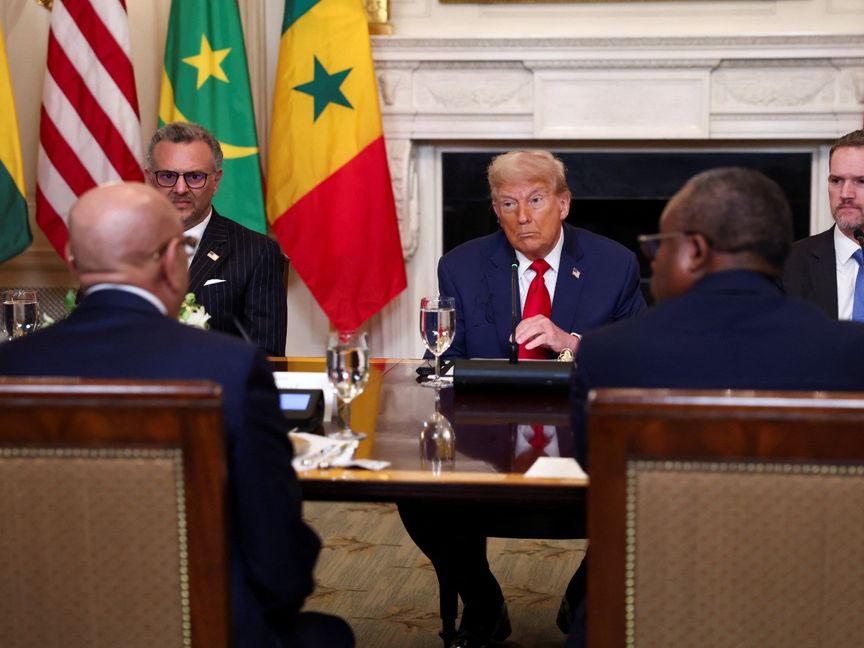 "أسرعوا الحديث.. جدولنا مزدحم".. ترمب يُحرج قادة أفارقة على الهواء