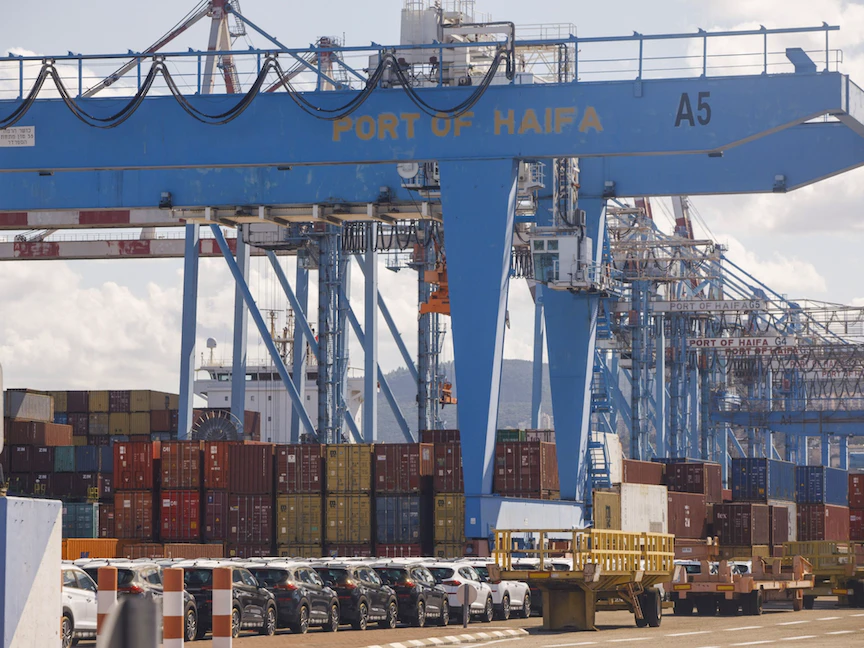 رافعات في ميناء حيفا، 5 نوفمبر 2020 - Bloomberg