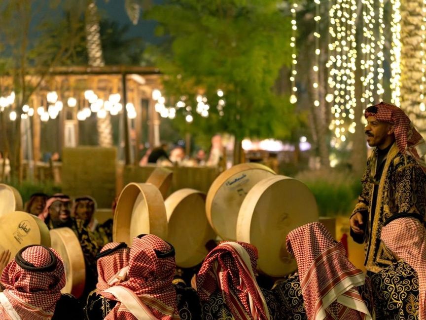 مهرجان الفنون التقليدية يستعيد أمجاد الإبداع الشعبي