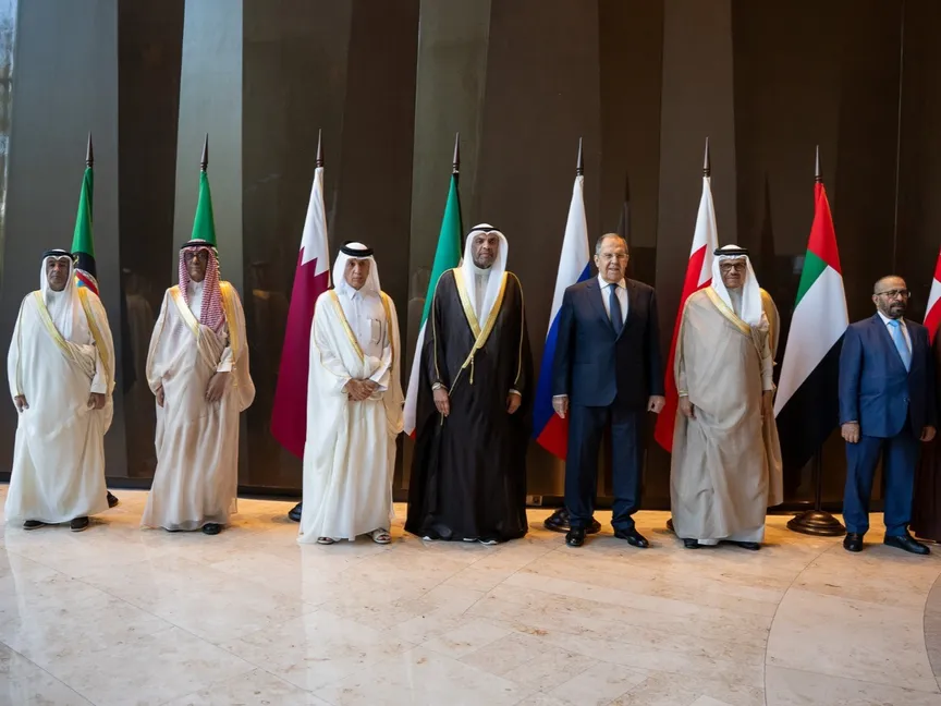 صورة للمشاركين في الإجتماع الوزاري المشترك الثامن للحوار الاستراتيجي بين مجلس التعاون الخليجي وروسيا. سوتشي. 11 سبتمبر 2025 - @gcc