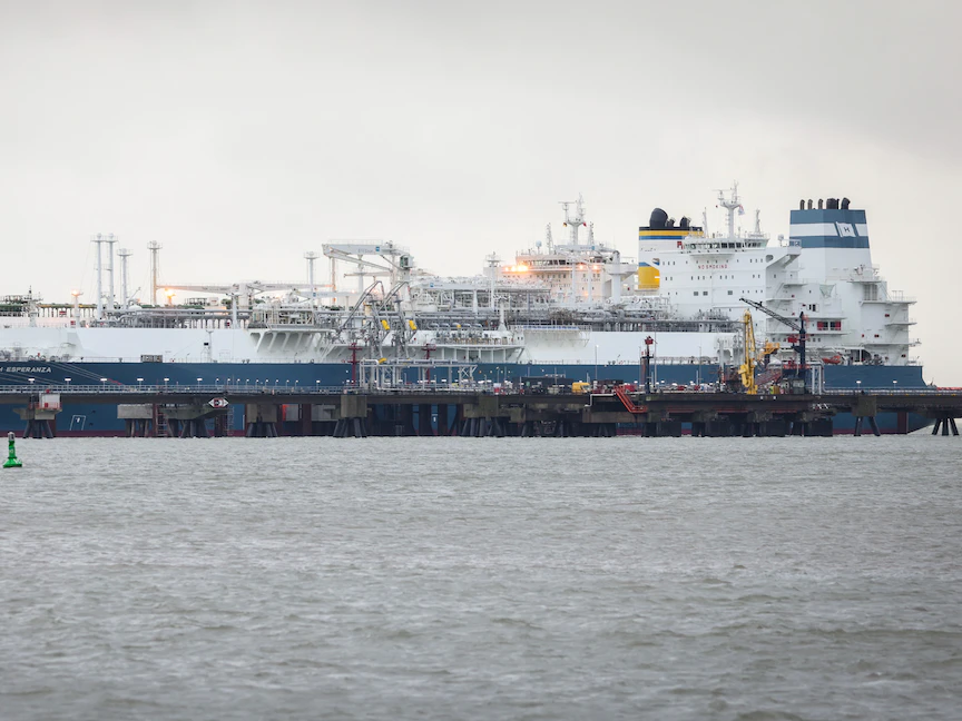 محطة لإسالة الغاز في مدينة فيلهلمسهافن الألمانية. 4 يناير 2023 - AFP