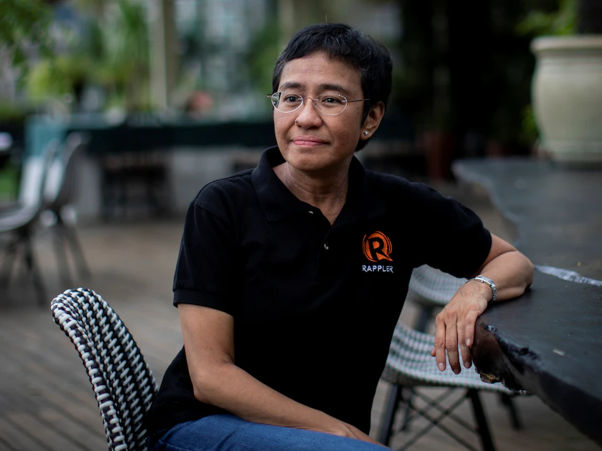 الصحافية الفلبينية ماريا ريسا تتحدث خلال مقابلة في مدينة تاجويج- 9 أكتوبر 2021. - REUTERS