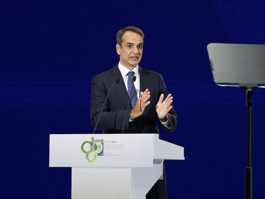 رئيس الوزراء اليوناني كيرياكوس ميتسوتاكيس خلال مؤتمر صحافي في سالونيك - 10 سبتمبر 2022 - REUTERS