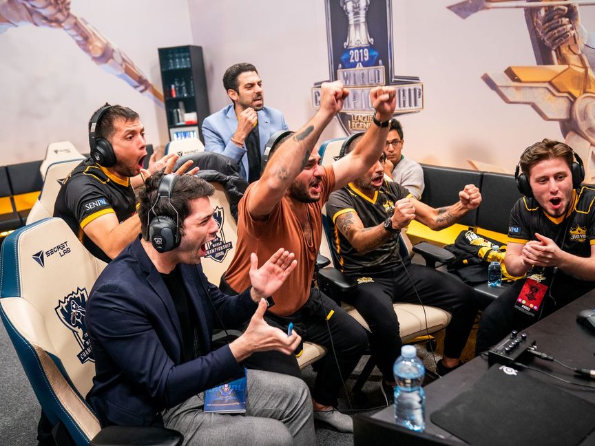 كيف تحوّلت الألعاب الإلكترونية إلى "حرفة" تدر الملايين؟