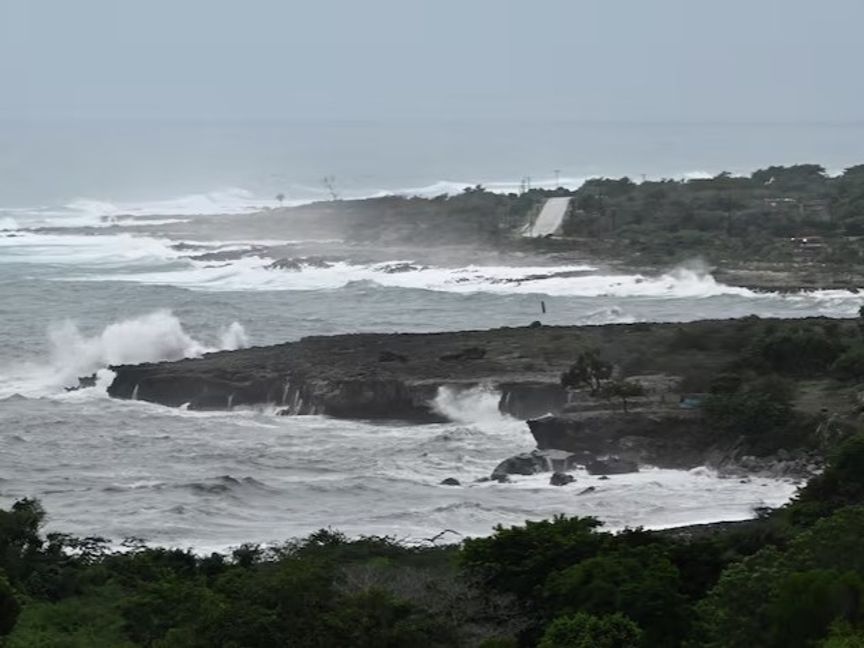 الإعصار ميليسا يصل كوبا بعد دمار في جامايكا