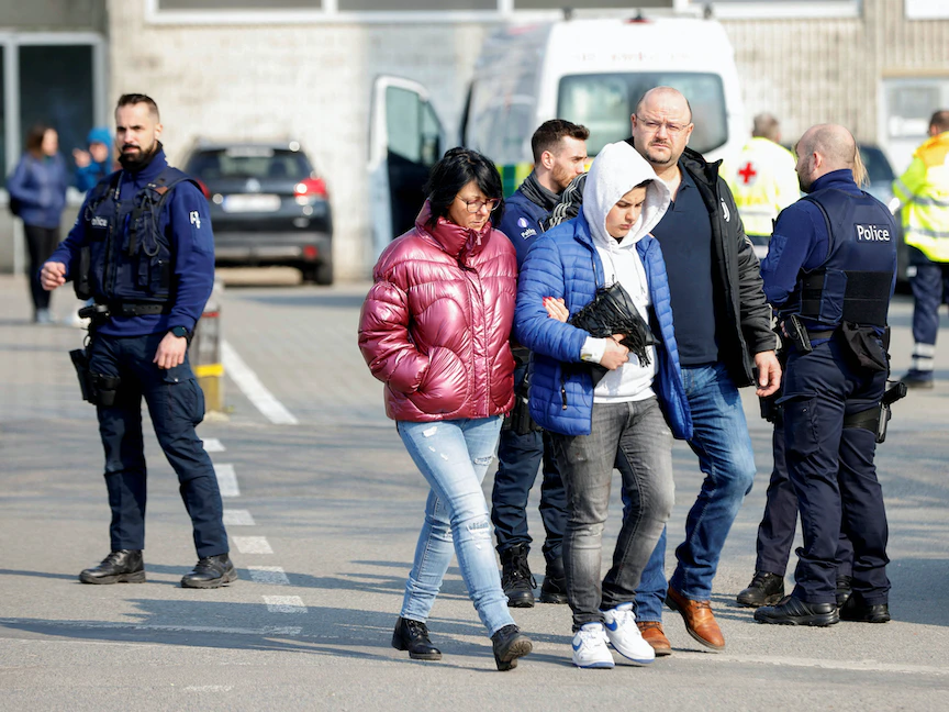 6 ضحايا و32 مصاباً في اصطدام سيارة بحشد في بلجيكا