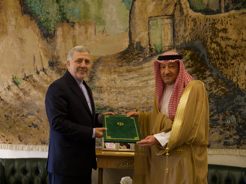 نائب وزير الخارجية السعودي وليد بن عبد الكريم الخريجي يستقبل سفير إيران علي رضا عنايتي في الرياض. 14 سبتمبر 2023