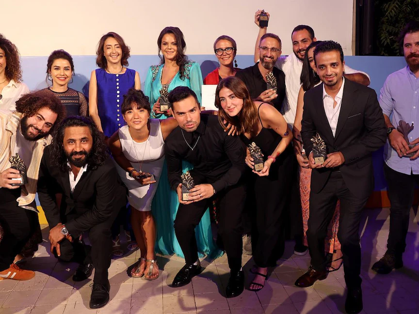 الأميرة ريم علي تتوسط الفائزين بجوائز الدورة الرابعة لمهرجان عمان السينمائي الدولي - الأردن- 22 أغسطس 2023 - المكتب الإعلامي للمهرجان