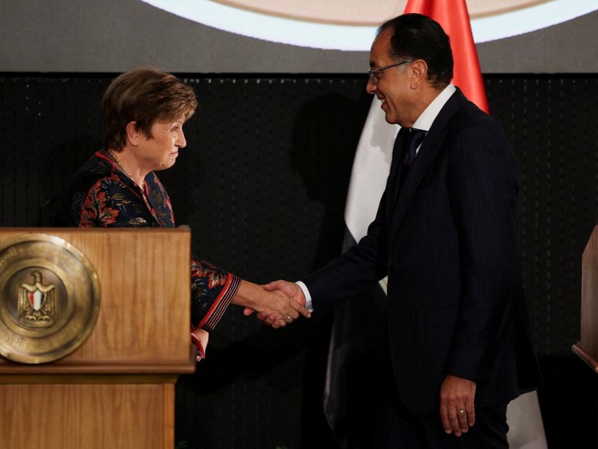 مصر تقترب من الحصول على 2.7 مليار دولار من صندوق النقد