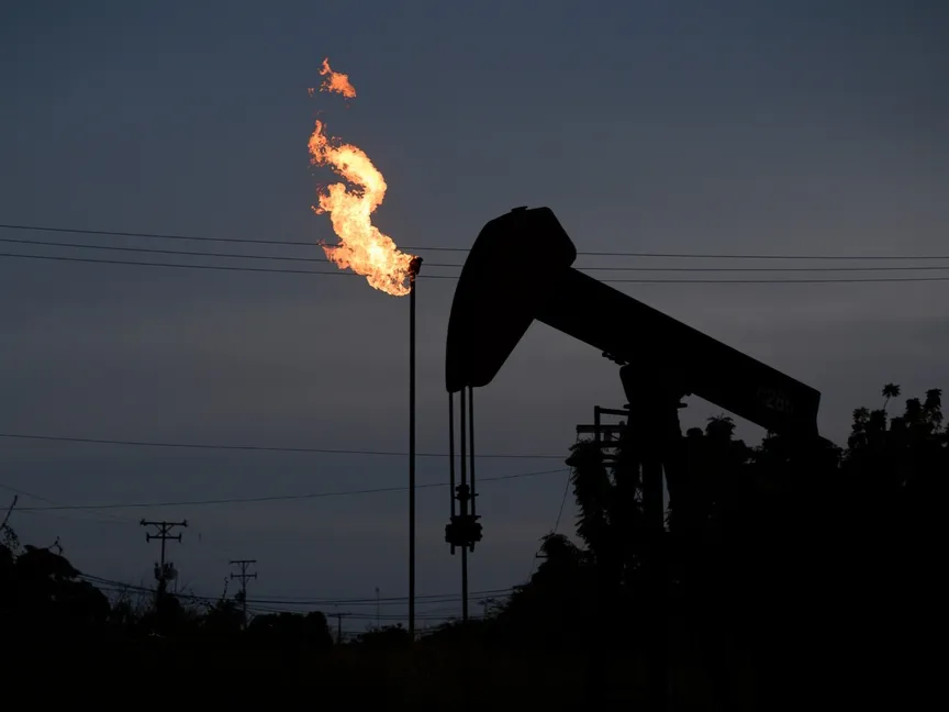 مضخة نفط تابعة لشركة Petroleos de Venezuela SA في ولاية زوليا بفنزويلا. 15 نوفمبر 2023 - Bloomberg