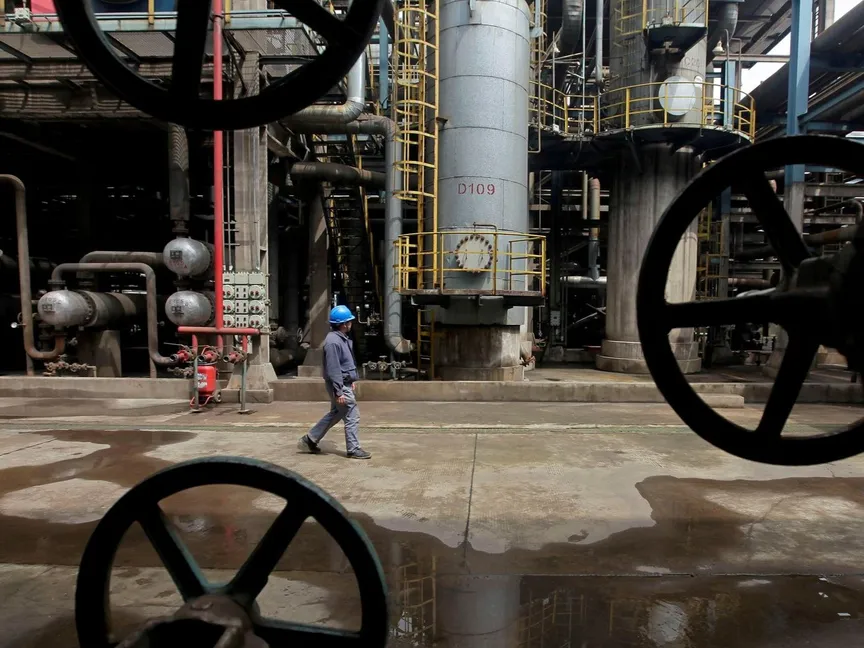 وزير ياباني: أوروبا ردت الجميل لطوكيو بدعم السحب من مخزونات النفط