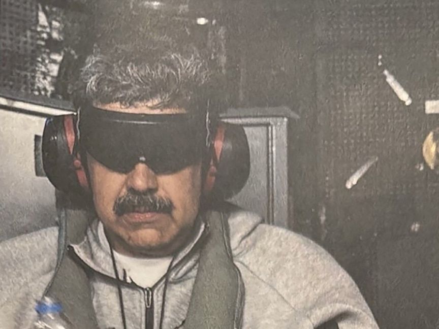 من التهديد إلى الاعتقال.. هكذا صعّد ترمب حربه ضد مادورو