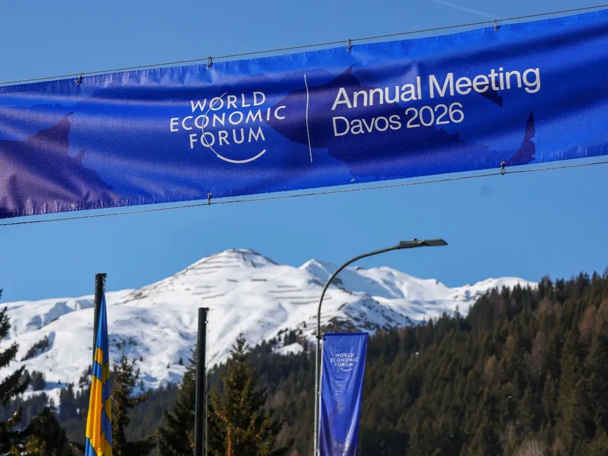 منتدى دافوس يغيّر بوصلته.. أجندة ترمب تتقدم والمناخ يتراجع