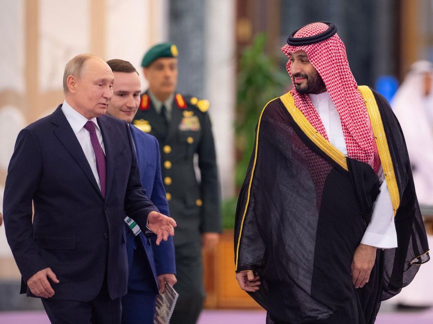 ولي العهد السعودي والرئيس الروسي يبحثان تداعيات التصعيد على الاقتصاد العالمي
