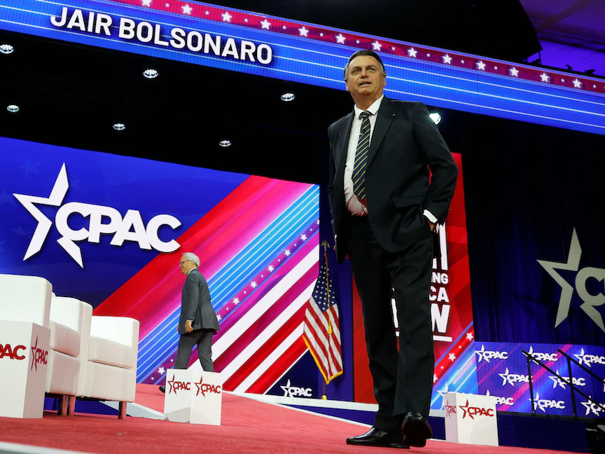 الرئيس البرازيلي السابق جايير بولسونارو يتحدث خلال مؤتمر المحافظين في ناشيونال هاربور، ماريلاند، الولايات المتحدة. 4 مارس 2023 - REUTERS