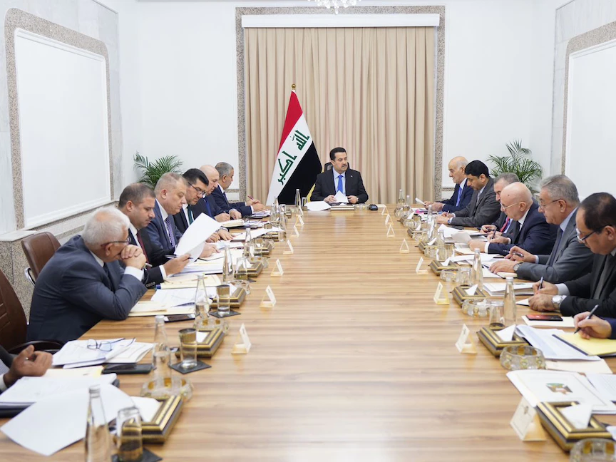 رئيس مجلس الوزراء العراقي محمد شياع السوداني خلال ترؤسه الاجتماع الثالث للجنة العليا للمياه، بغداد. 2 أغسطس 2023 - @IraqiPMO