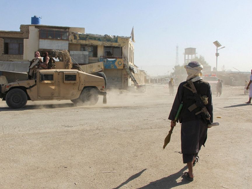 طالبان: عشرات الضحايا والمصابين في غارات باكستانية على مناطق حدودية