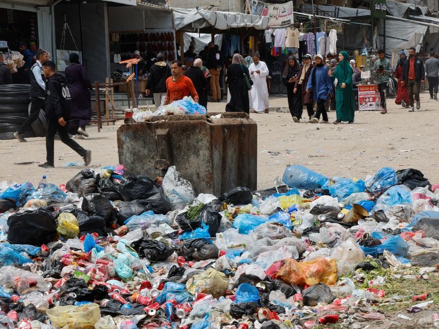 القوارض تجتاح خيام غزة.. انتشار الأمراض و17 ألف حالة "عض" في 2026