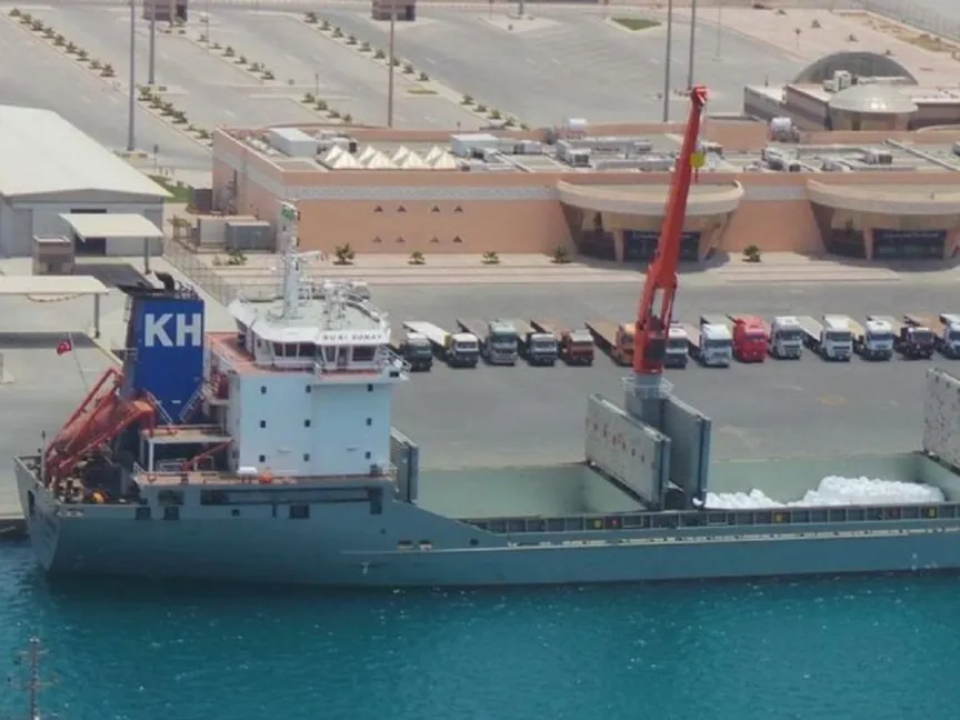 بعد إغلاق مضيق هرمز.. خط النفط السعودي "شرق-غرب" يبلغ طاقته القصوى