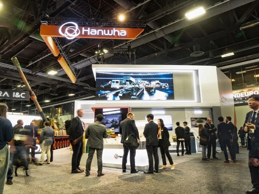 شركة هانوا الكورية الجنوبية في مؤتمر الصناعات الدفاعية ADEX في العاصمة الكورية سول. 15 أكتوبر 2025 - @Defense_Talks