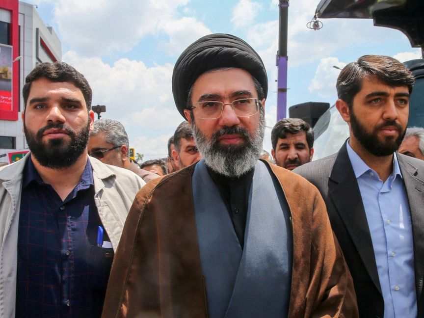 الرئيس الإيراني: التواصل مع المرشد "صعب للغاية" حالياً